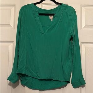 Green 3/4 Sleeve Relaxed Blouse